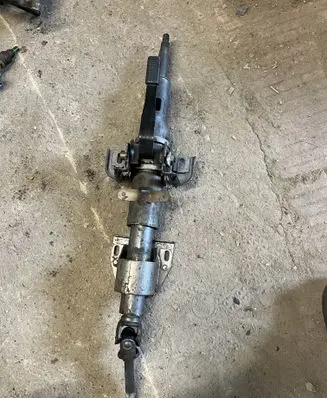 Mitsubishi Carisma Steering wheel axle