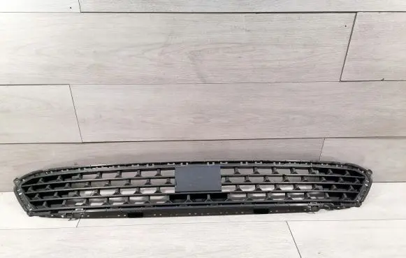 Hyundai Santa Fe Front bumper lower grill 86531S1600