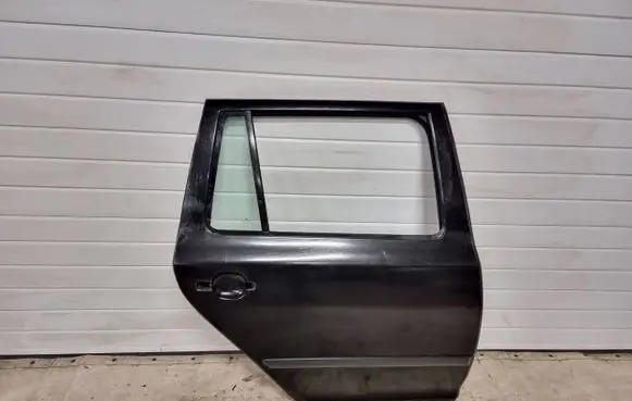 Skoda Octavia Mk2 (1Z) Rear door 1z9833312