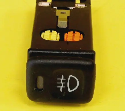 Fog light switch