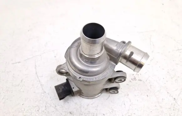 Ford Escape IV Water pump 358299