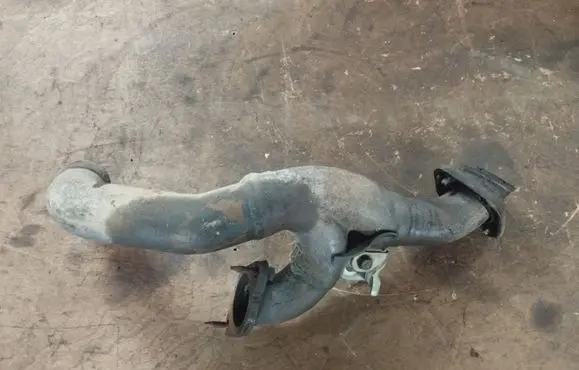 Chrysler Town u0026 Country V Exhaust gas pipe 