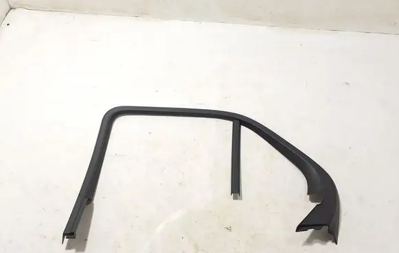 Mercedes-Benz GLE W167 Other rear door trim element A1677373400