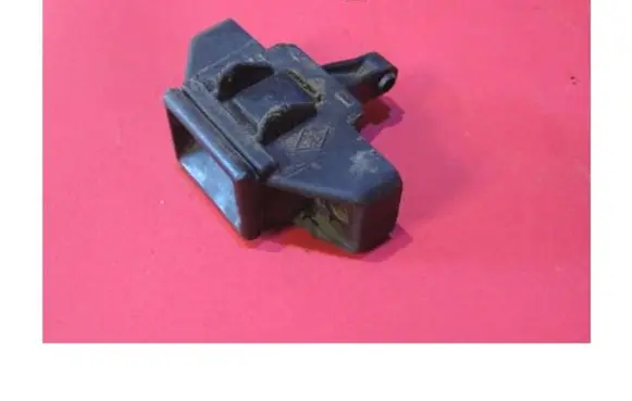 Renault 19 Tailgate/trunk/boot lock/catch/latch MGI143