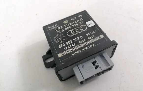 Audi A4 S4 B7 8E 8H Light module LCM 8P0907357D