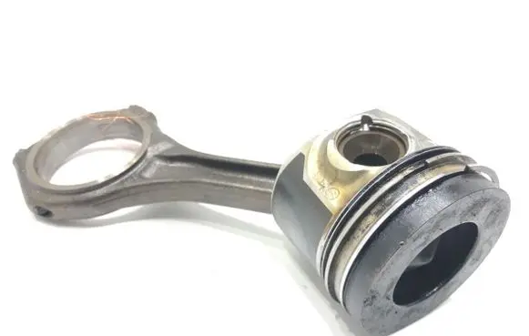 Audi A5 8T 8F Piston with connecting rod
