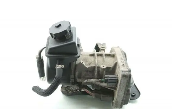 Mercedes-Benz ML W164 Power steering pump A1644601580