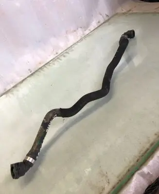 BMW X2 U10 Engine coolant pipe/hose 883295704