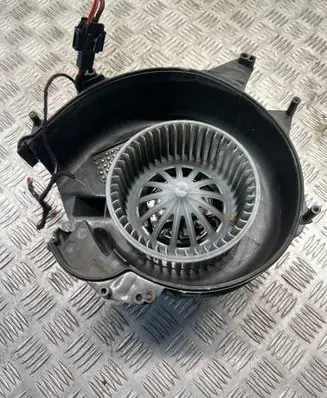 BMW 5 F10 F11 Heater fan/blower 9220847