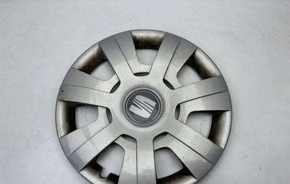 Seat Altea R16 wheel hub/cap/trim 5P0601147B 5P0601147E