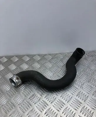 Mercedes-Benz C W204 Engine coolant pipe/hose A2045013082