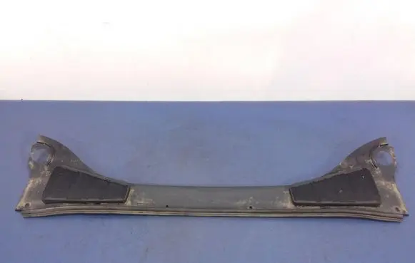 Ford Focus Wiper trim BM51A02216AF