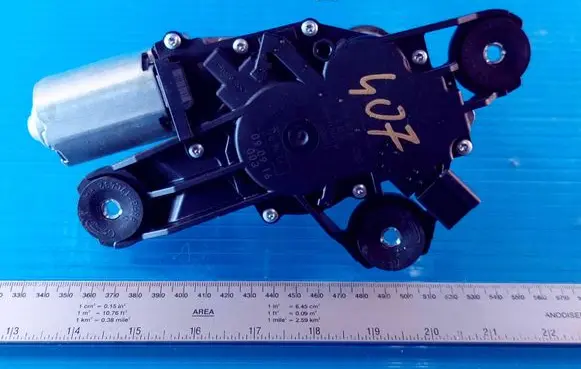 Ford Focus Rear window wiper motor 0390201875 31218473