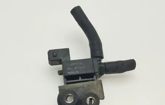 Volvo S60 Turbo solenoid valve 72251702 01T012 9470775