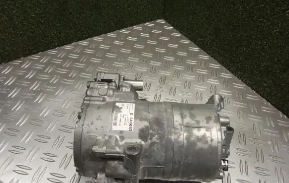 Land Rover Range Rover Sport L494 Air conditioning (A/C) compressor (pump) JPLA19D662AC 00800211868 SHS33H4205