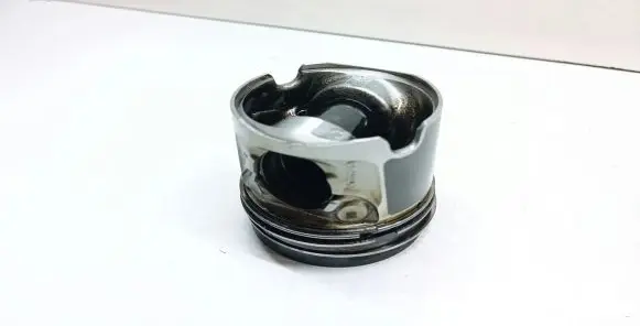 Piston