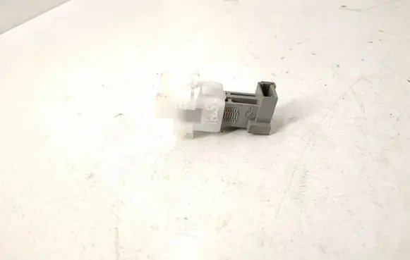 Mercedes-Benz C W204 Brake pedal sensor switch A0015456309 0015456309