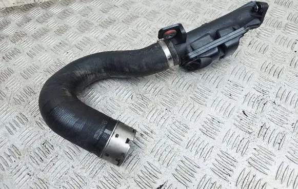 Intercooler hose/pipe