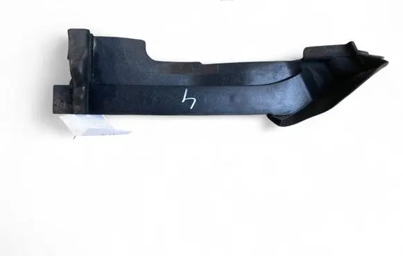 Audi Q7 4M Fender end trim 4M0821169C