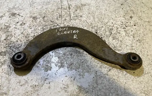 Ford Focus Rear control arm AV615500AE AUEADX6