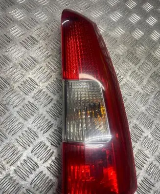 Volvo V70 Rear/tail lights 9154494
