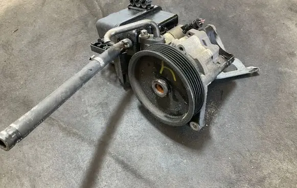 Mercedes-Benz C W204 Power steering pump A0064661501 7693900509
