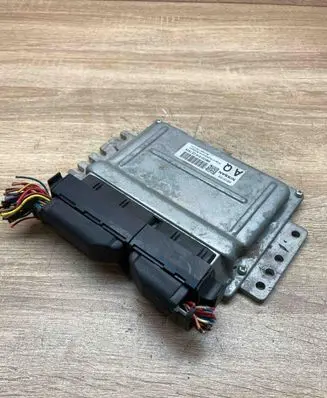Fiat Stilo Engine control unit/module ECU MEC37010C27829 MEC37010