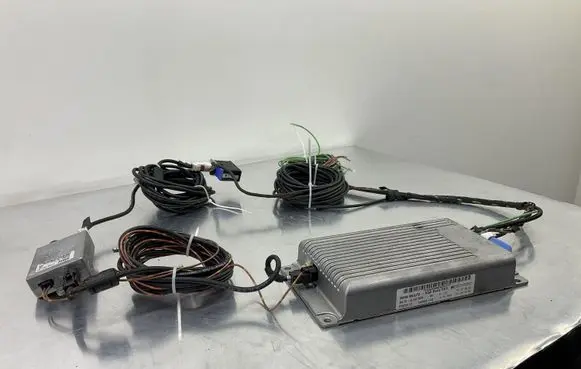 BMW 5 E60 E61 Bluetooth control unit module 9187625