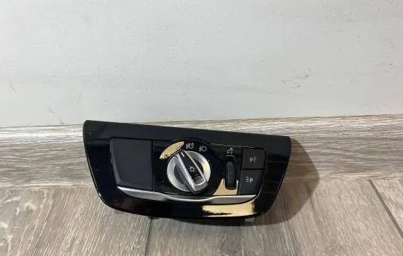 BMW 5 G30 G31 Light switch 9493731 6131949373 61319472967