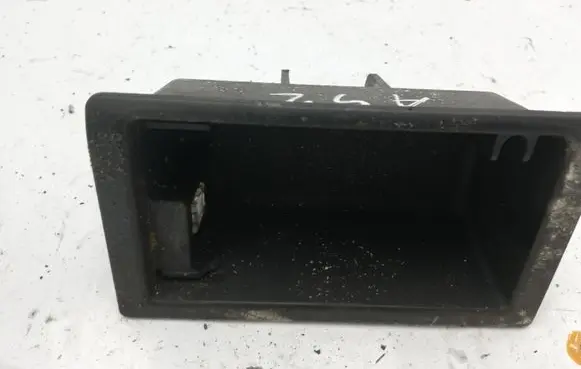 BMW 3 E46 Car ashtray 511682255299 8225529