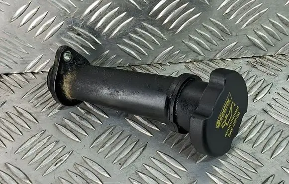 Land Rover Evoque I Oil fill pipe G4D36763BA
