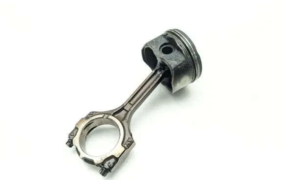 Volvo V50 Piston with connecting rod B4164S3