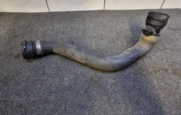 BMW 5 E39 Engine coolant pipe/hose 1705224