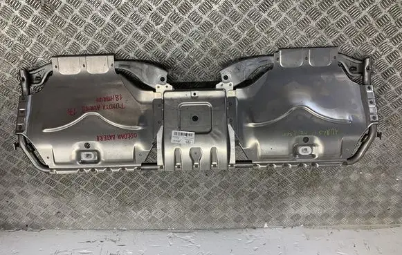 Toyota Auris E180 Hybrid/electric vehicle battery bracket 