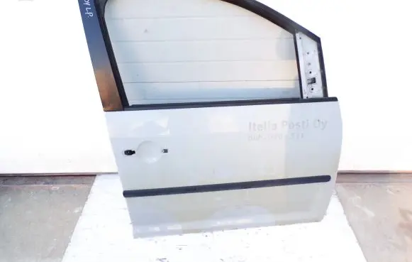 Volkswagen Caddy Front door