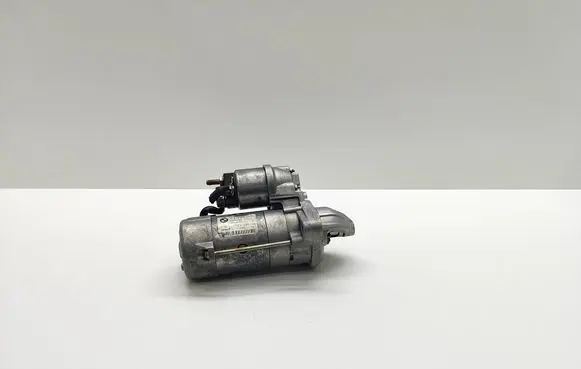 BMW 5 E60 E61 Starter motor 7788680 E5853S
