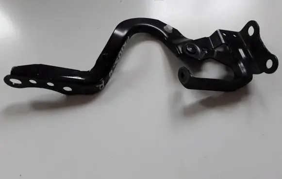 Toyota Prius (XW50) Engine bonnet/hood hinges 690R
