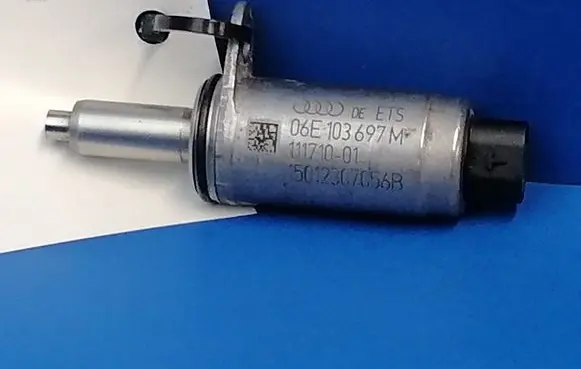 Audi A3 S3 8V Camshaft vanos timing valve 06E103697M 15012307056B
