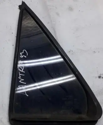 Hyundai Lantra I Rear vent window glass 