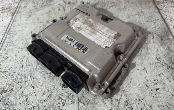 Peugeot 406 Engine control unit/module 0281010877 9645532880 EDC15C2