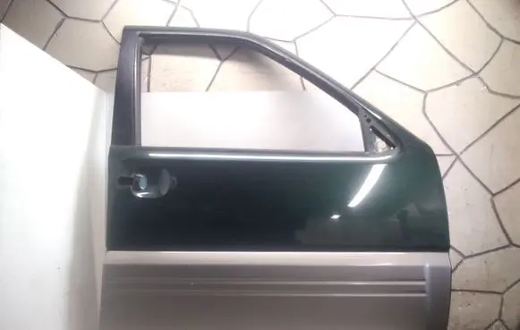 Nissan Terrano Front door