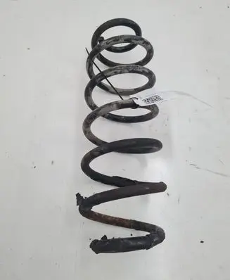 Volkswagen Golf IV Rear coil spring