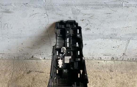 Renault Espace V (RFC) Other center console (tunnel) element 1351538X