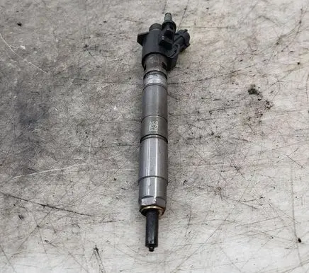Volvo V60 Fuel injector 31272690 0445116016