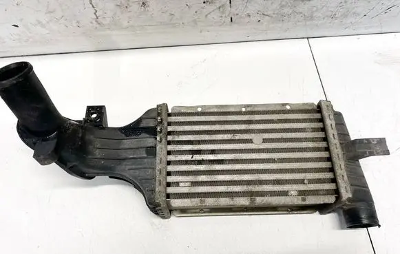 Opel Zafira A Intercooler radiator 24436438 81770