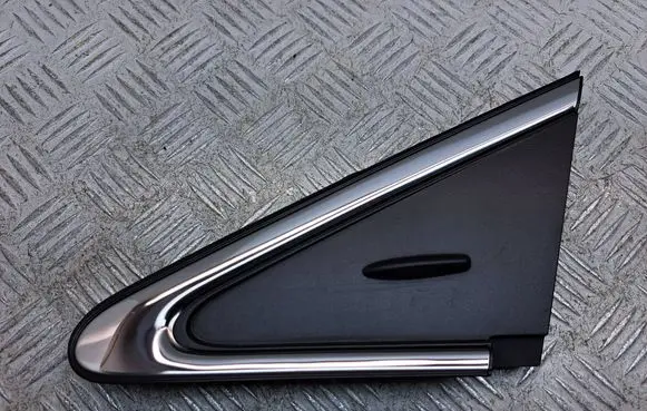 Toyota Avensis T270 Fender trim (molding) 6011805021