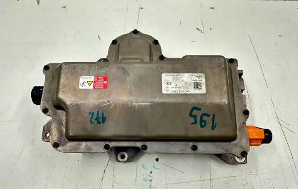 Audi A6 S6 C8 4K Hybrid / electric car battery 4K0915254C