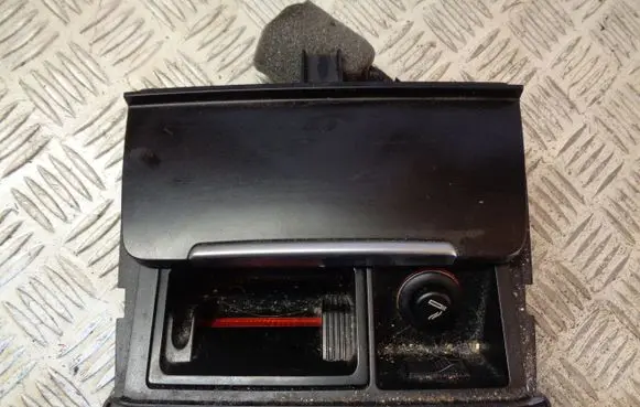 Audi A4 S4 B8 8K Ashtray (front) 8K0857951