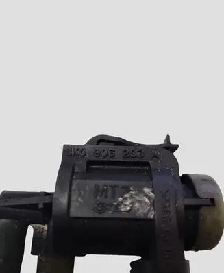 Audi A6 S6 C5 4B Turbo solenoid valve 1J0906283A