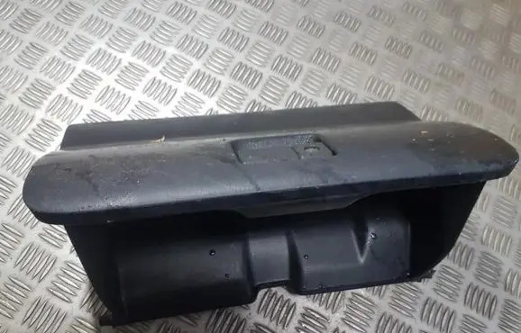 Toyota RAV 4 (XA20) Glove box 5555042030